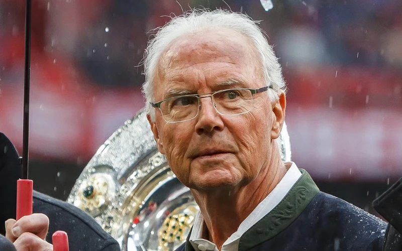 franz-beckenbauer-fifa-pasaulio-čempionato-komandos-kapitonas franz-beckenbauer-fifa-pasaulio-čempionato-komandos-kapitonas