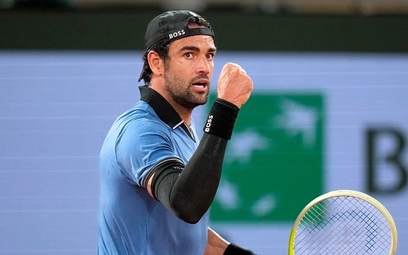 vimbldono-juodieij-arkliukai-matteo-berrettini vimbldono-juodieij-arkliukai-matteo-berrettini